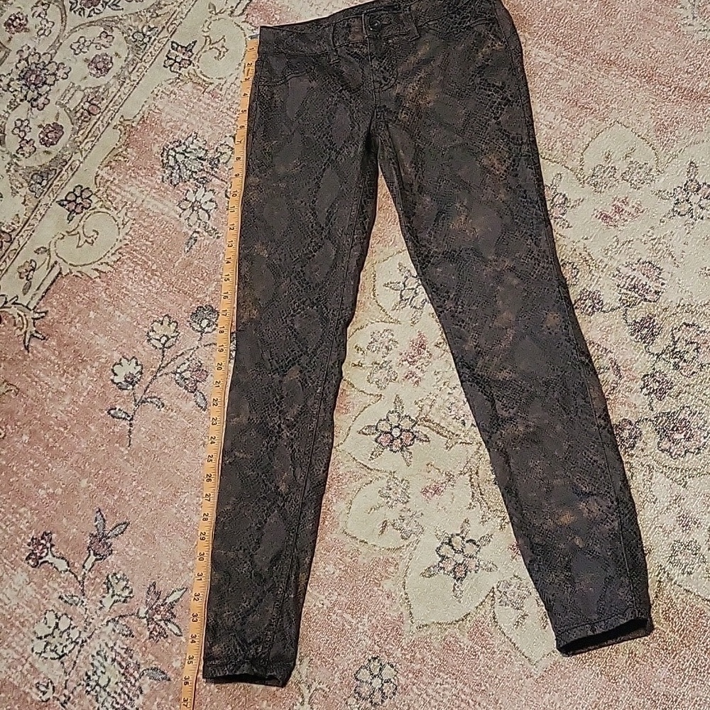 Level 99 Janice Ultra Skinny Stretchy Snakeskin Pants Size 26 - Picture 9 of 14